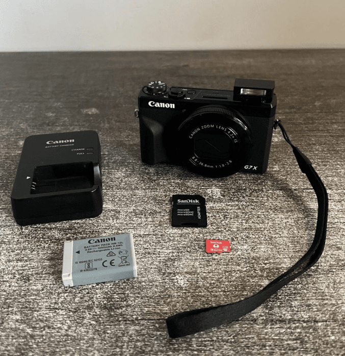 Canon PowerShot G7 X Mark III 20.1MP Vlogging Camera Bundle – Includes 128GB SD - Image 1