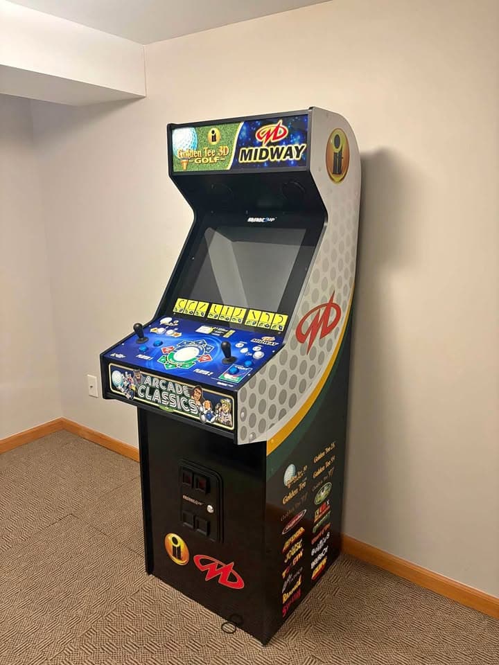 Golden Tee 3D x Midway XL Deluxe Arcade Machine Condition 9/10 - Image 1