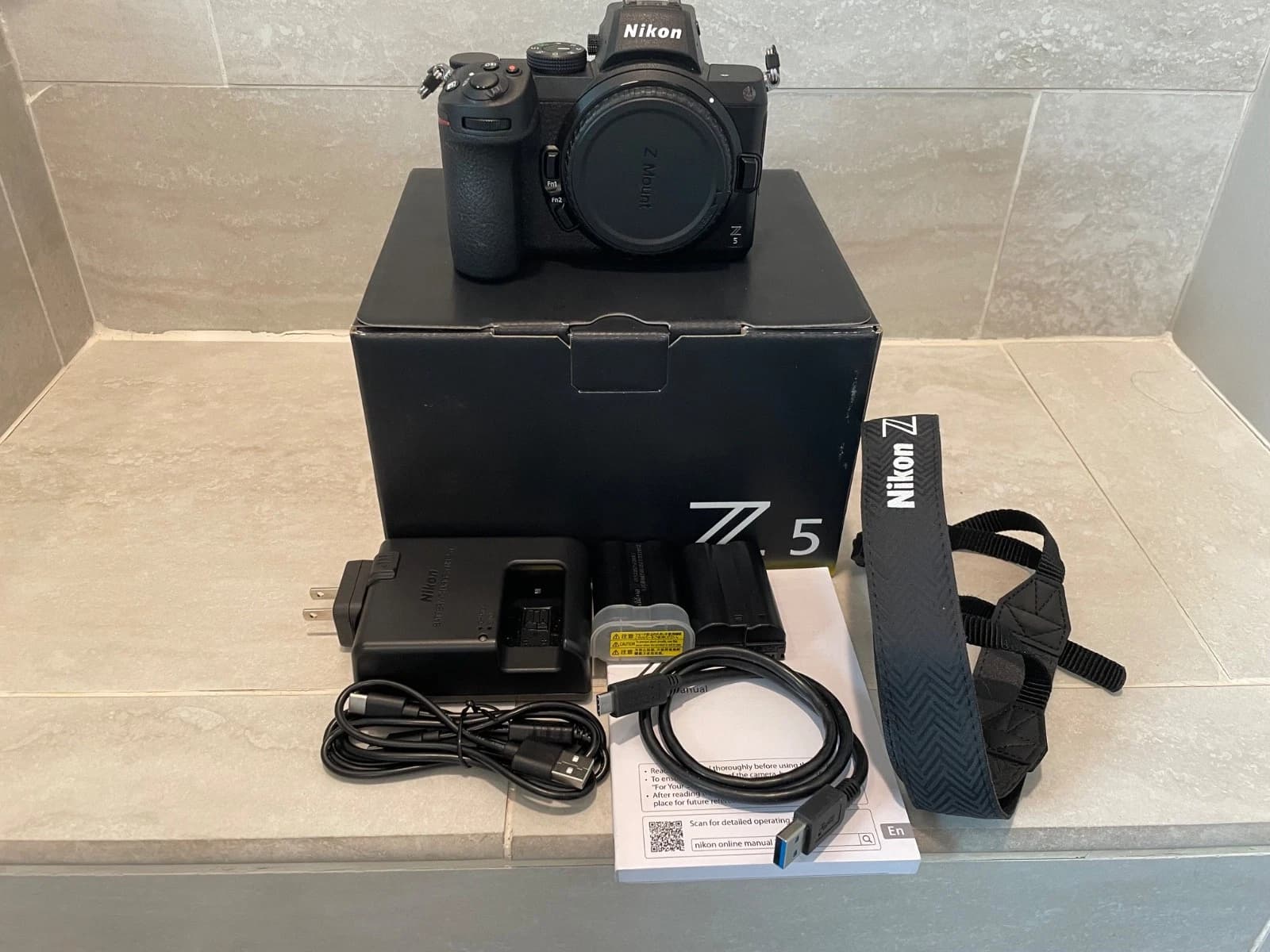 Nikon Z5 Mirrorless Digital Camera Body 24.5MP S Count 1910 Mint - Image 1